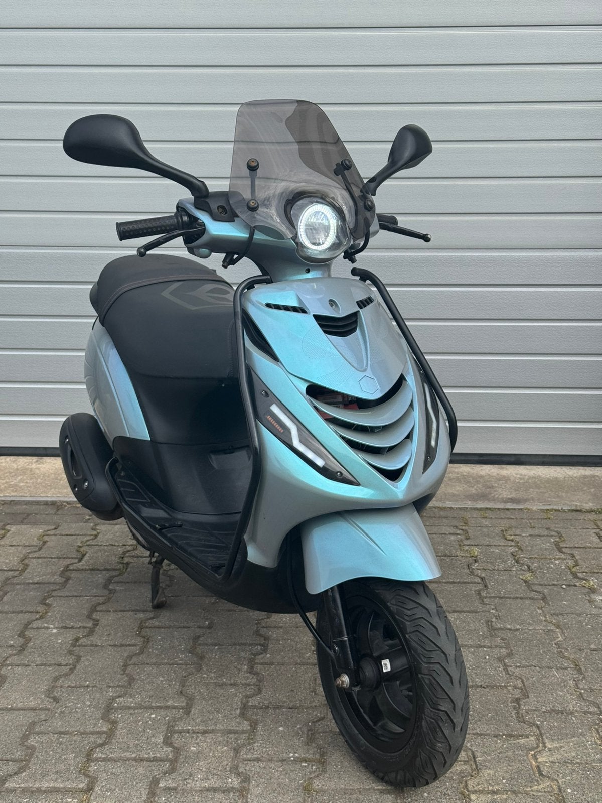 Piaggio zip full option, Fietsen en Brommers, Scooters | Piaggio, Ophalen, Zo goed als nieuw, Benzine, Zip