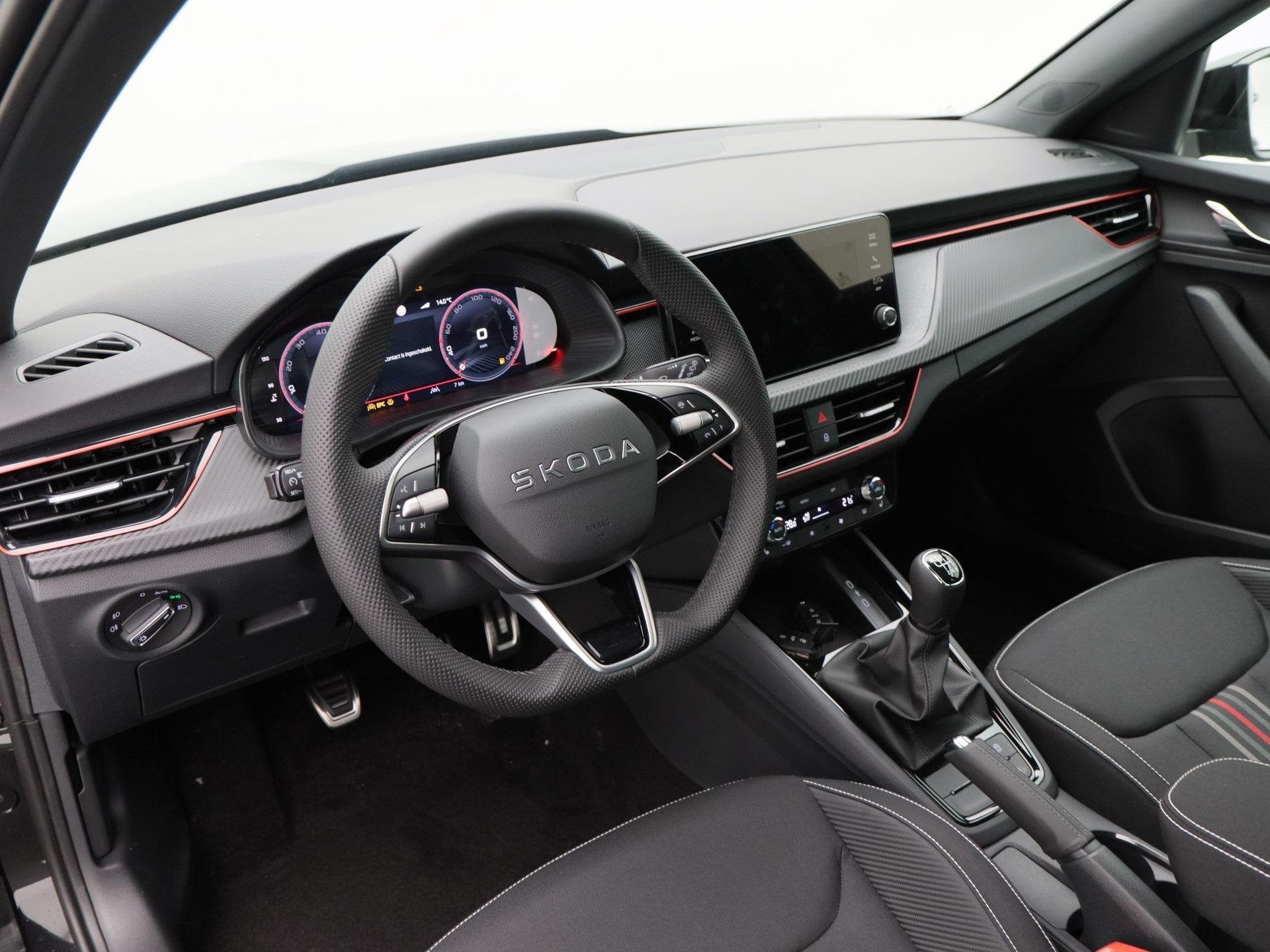 Skoda Kamiq Monte Carlo 1.0 TSI 115 PK | Panoramadak | Stoel, Auto's, Voorwielaandrijving, Euro 6, Zwart, Origineel Nederlands