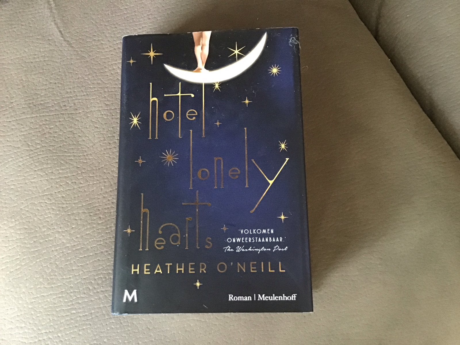Hotel Lonely Hearts - Heather O'Neill (Roman), Ophalen of Verzenden, Gelezen