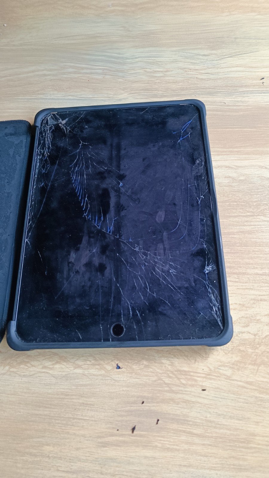 iPad Air 2. Glas beeldscherm gebarsten., Computers en Software, Apple iPads, Gebruikt, Apple iPad Air, 16 GB, Ophalen