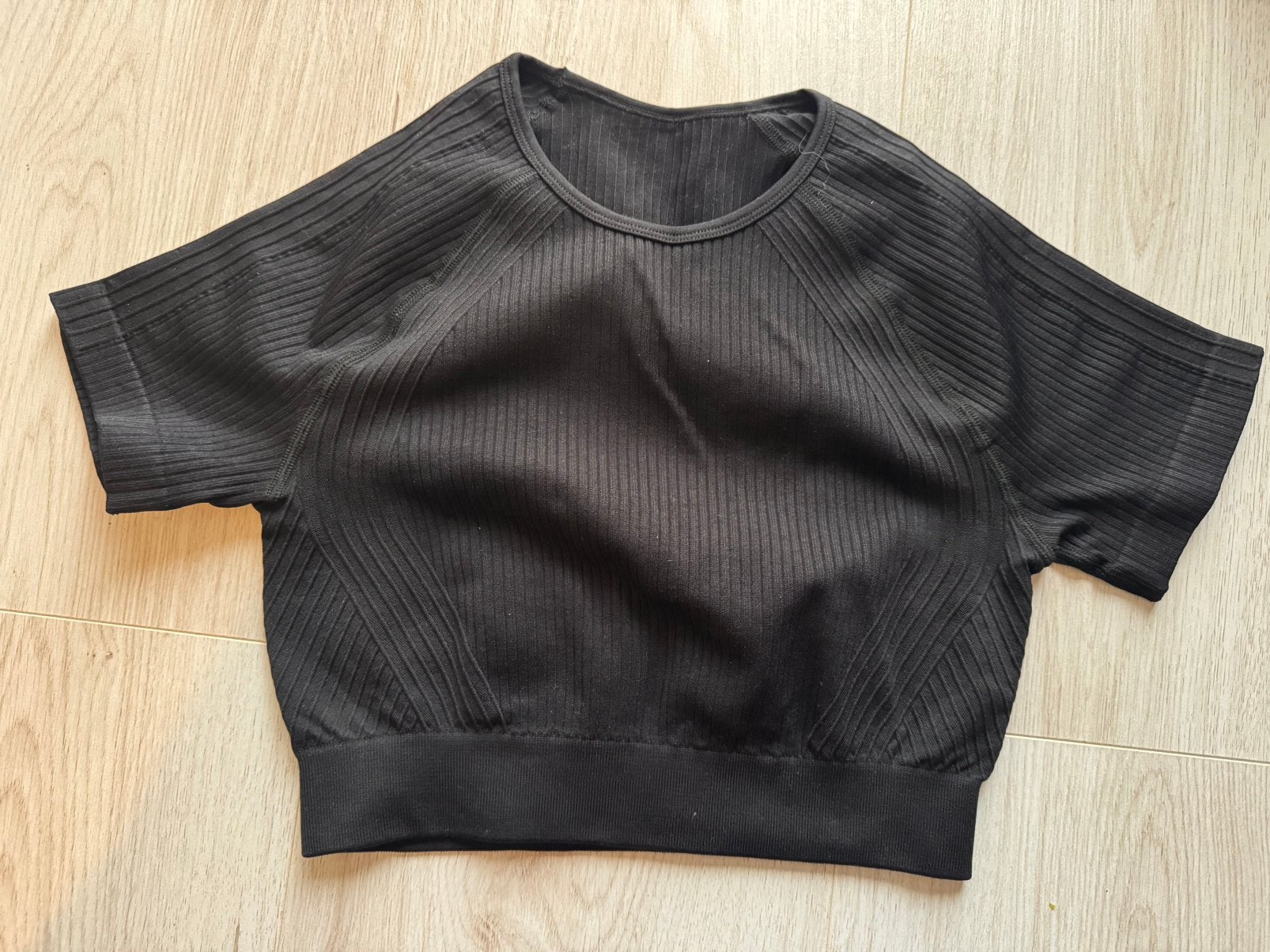 Nieuwe zwarte crop top maat M, Kleding | Dames, Maat 38/40 (M), Zwart, Nieuw, Ophalen of Verzenden