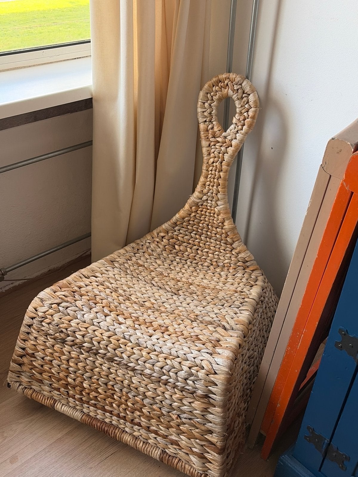Ikea GULLHOLMEN schommelstoel - Gebruikt, goede staat, Huis en Inrichting, Ophalen, Gebruikt, Overige kleuren, Riet of Rotan