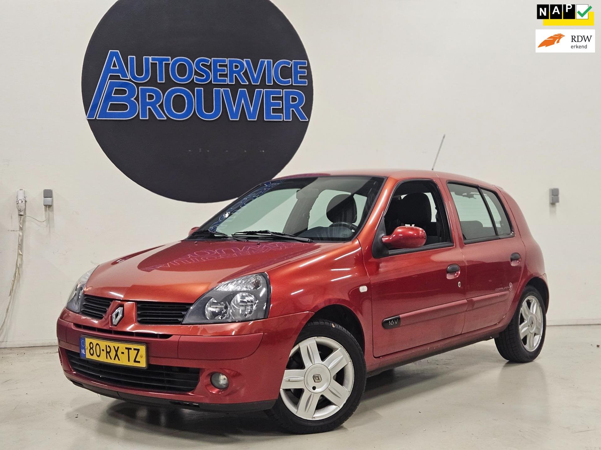 Renault Clio 1.2-16V Authentique Comfort 5drs, Auto's, Voorwielaandrijving, Stof, Gebruikt, Origineel Nederlands