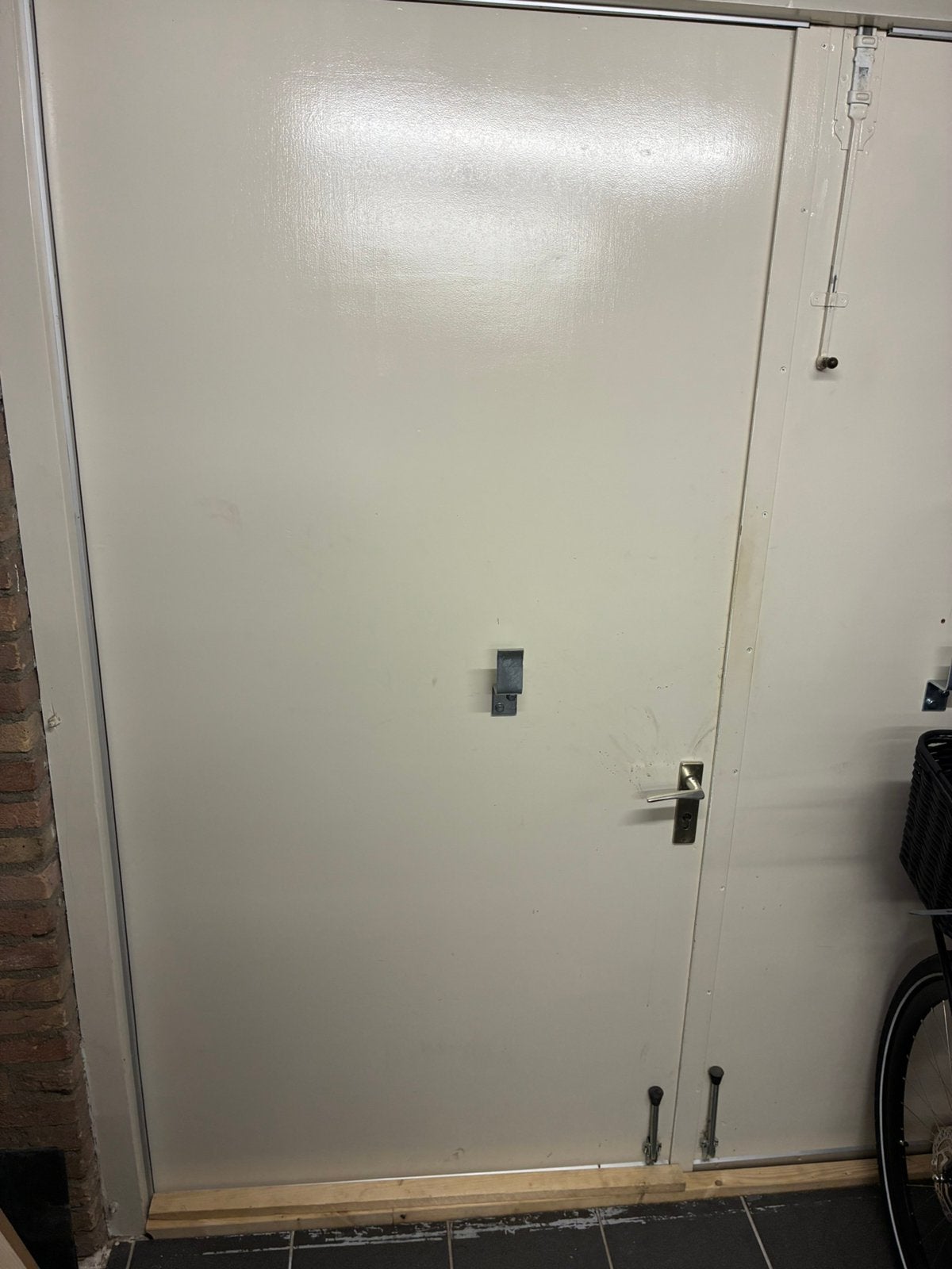 Gratis houten garagedeur (zonder kozijn), Ophalen, Gebruikt, 120 cm of meer, Garagedeur