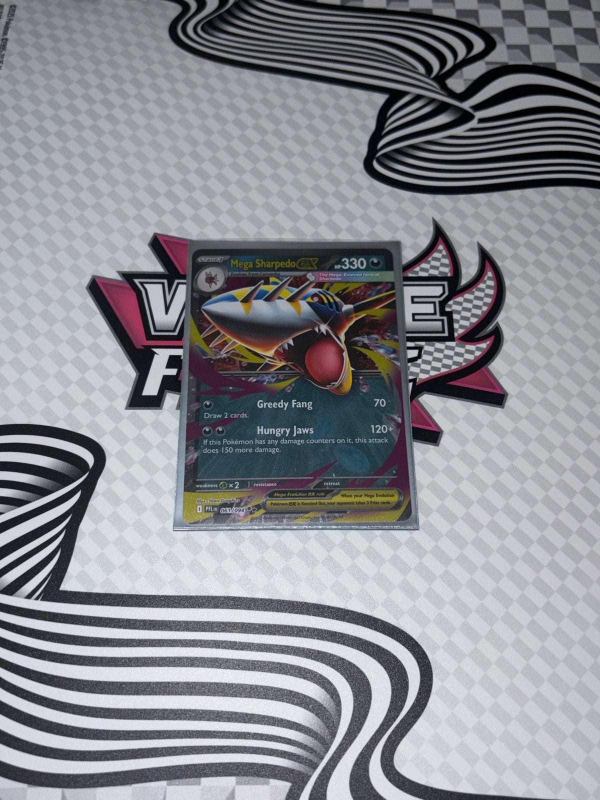 Mega Sharpedo GX Pokémon Kaart - Zeldzaam!, Ophalen of Verzenden, Zo goed als nieuw, Losse kaart