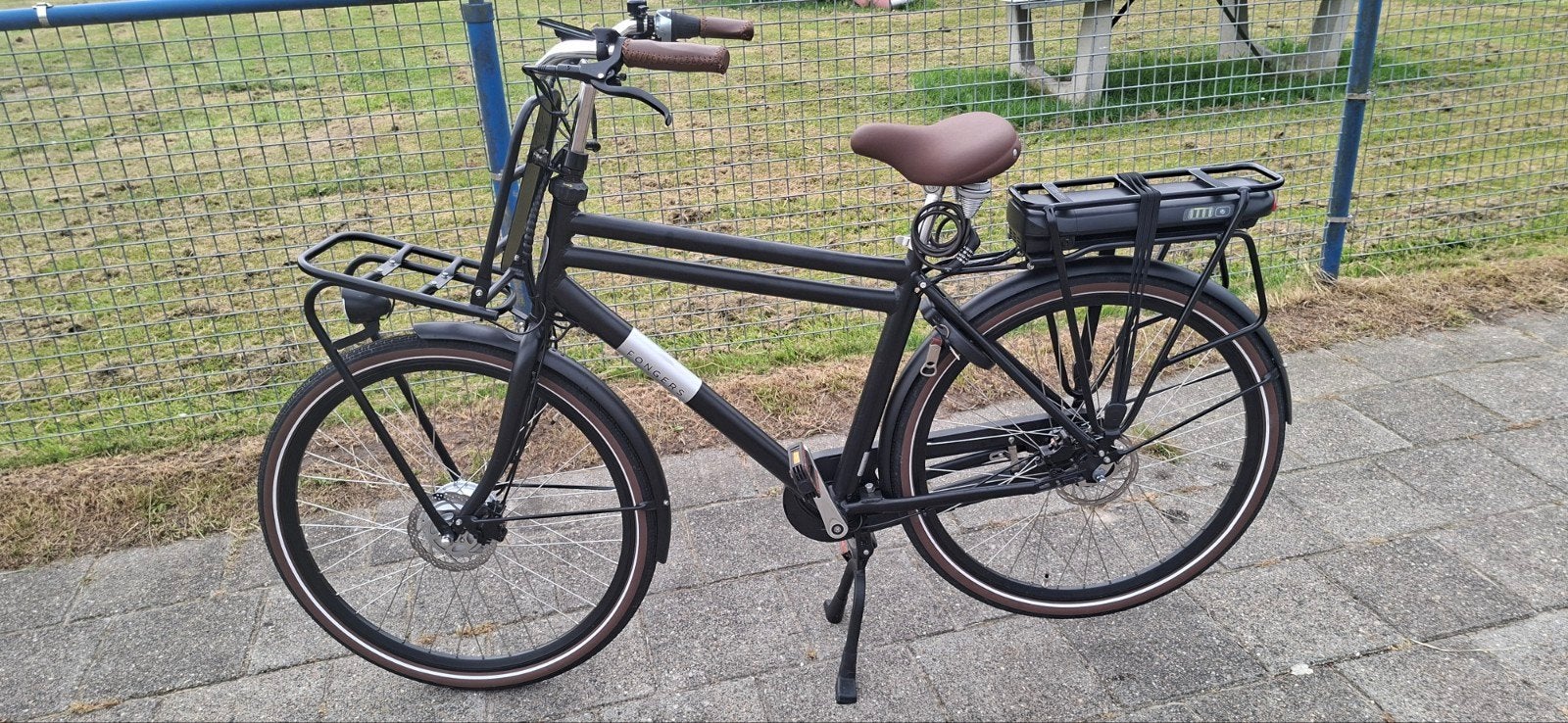 Elektrische Fongers herenfiets - Zo goed als nieuw, Zo goed als nieuw, 50 km per accu of meer, 55 tot 59 cm, Ophalen