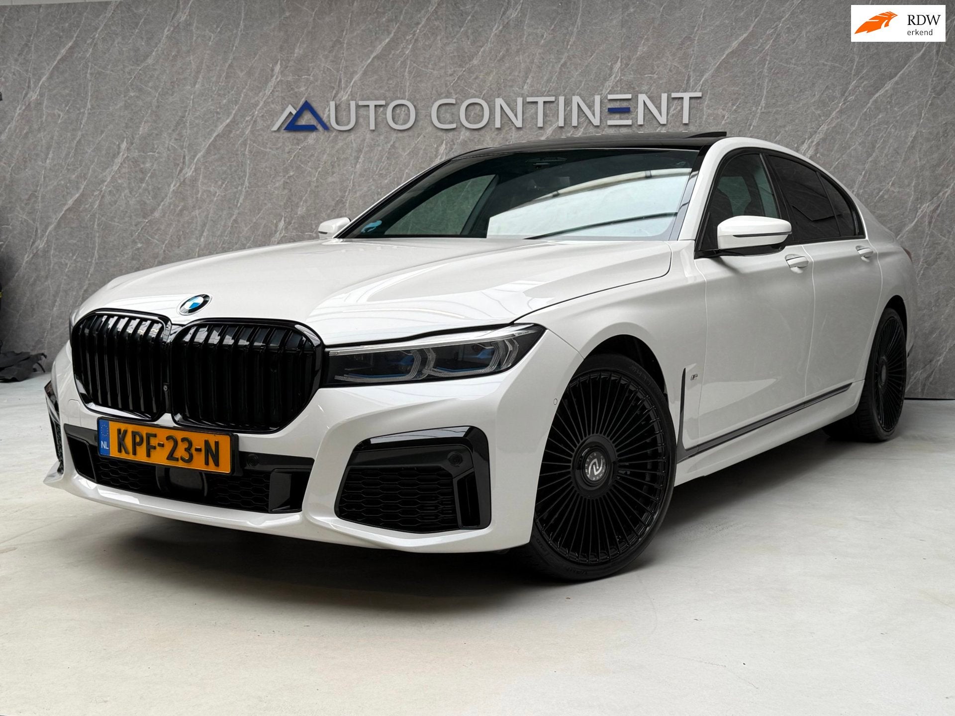 BMW 7-serie 750i xDrive 530 PK / Dealer Onderhouden, Auto's, Automaat, 1940 kg, Gebruikt, 4395 cc