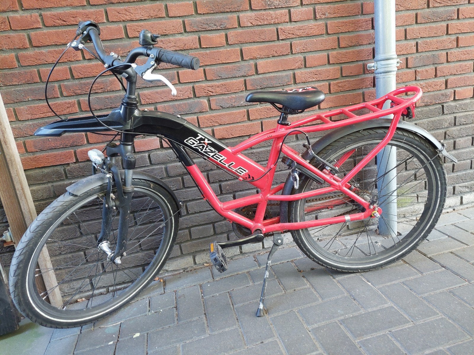 Gazelle fiets rood - Gebruikt, Fietsen en Brommers, Fietsen | Kinderfietsjes, Ophalen, 20 inch of meer, Gebruikt, Velgrem