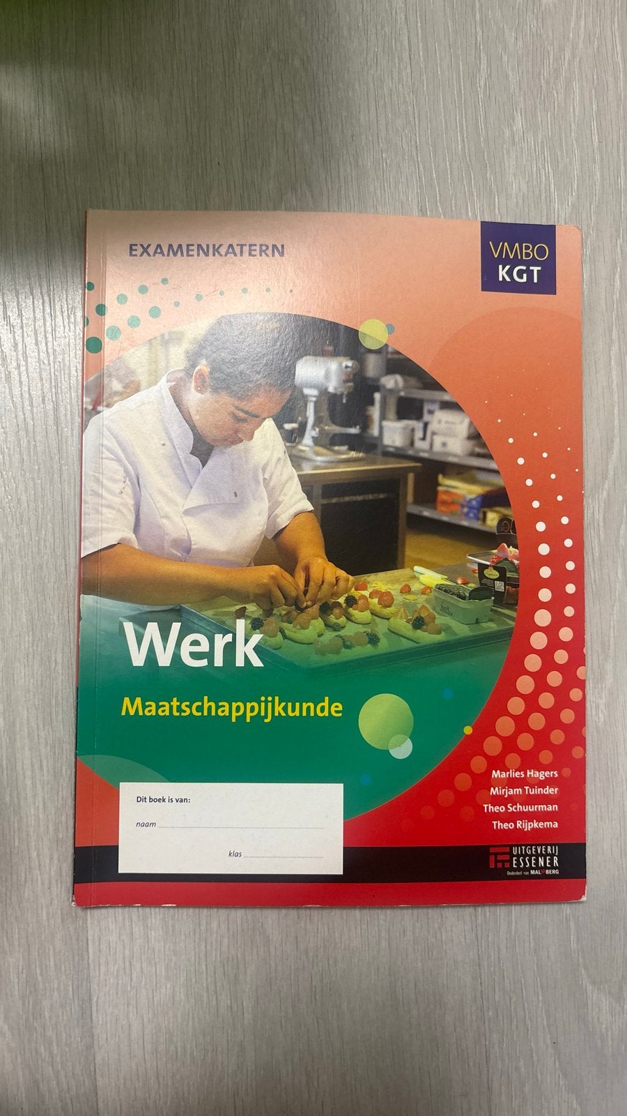 Examenkatern Werk Maatschappijkunde VMBO KGT, Ophalen of Verzenden, Gelezen, VMBO, Maatschappijleer