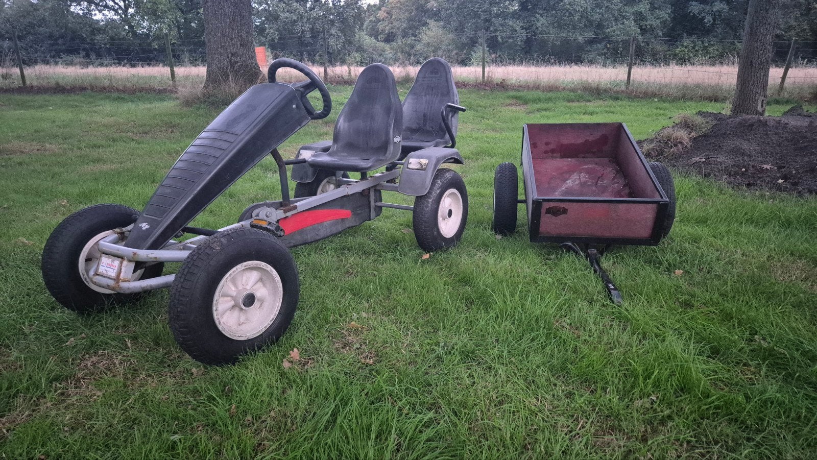 Berg skelter met duozit, aanhanger en hoes, Ophalen, Gebruikt, Berg, Duozit