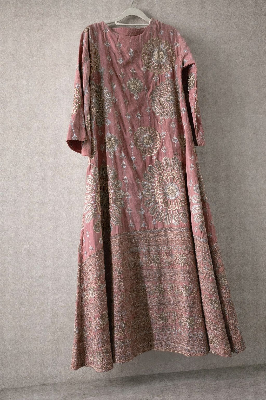 Luxe Indiase Geborduurde Abaya Kaftan - Roze, Maat 38/40 (M), Verzenden, Nieuw, Roze