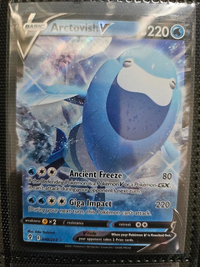 Pokemon Arctovish V 048/203 Evolving Skies, Ophalen of Verzenden, Zo goed als nieuw, Losse kaart, Foil