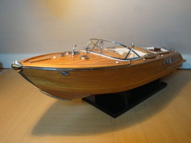 Hand Gebouwde Echt Houten Riva Aquarama  67cm., Hobby en Vrije tijd, Modelbouw | Boten en Schepen, Ophalen of Verzenden, Zo goed als nieuw