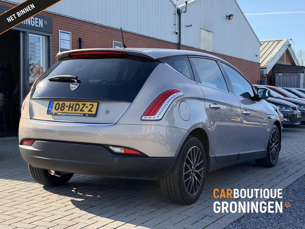 Lancia Delta 1.4-16V Argento 5D | AIRCO | NIEUWE APK, Voorwielaandrijving, Stof, Gebruikt, 4 cilinders