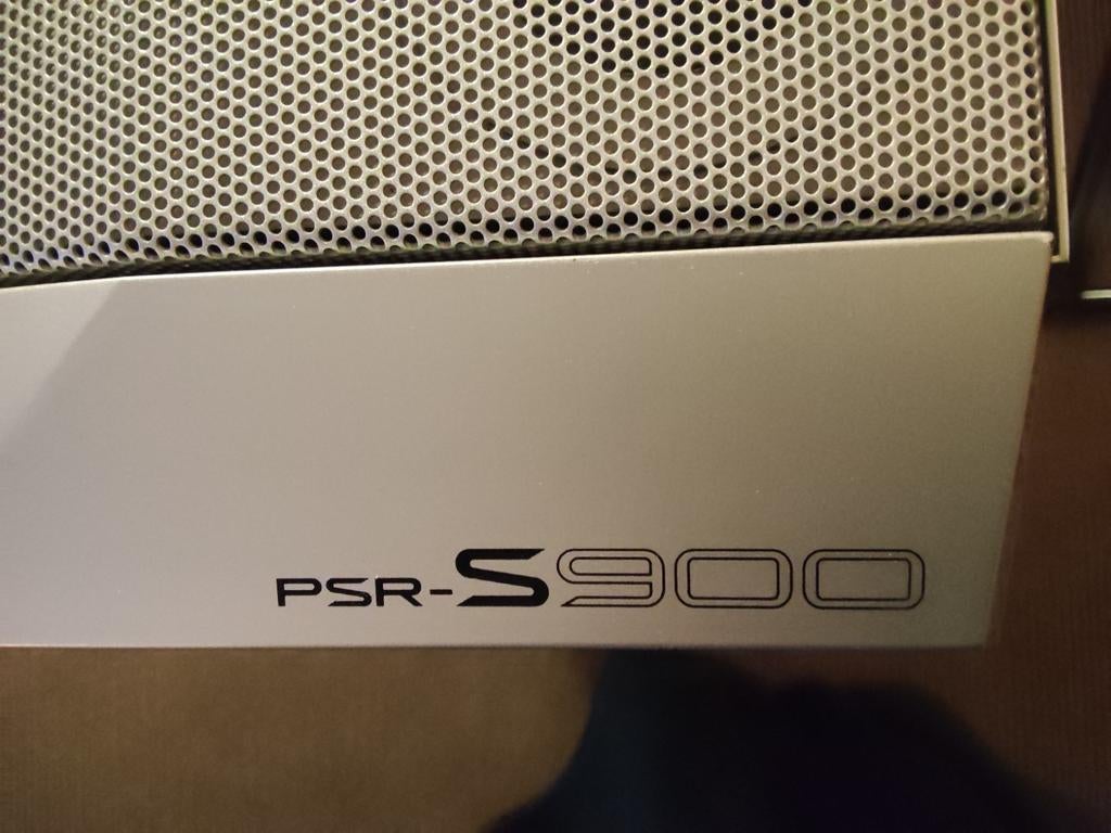 Yamaha PSR-S900 Keyboard met extern scherm, Muziek en Instrumenten, Keyboards, Ophalen, Zo goed als nieuw, 61 toetsen, Midi-aansluiting