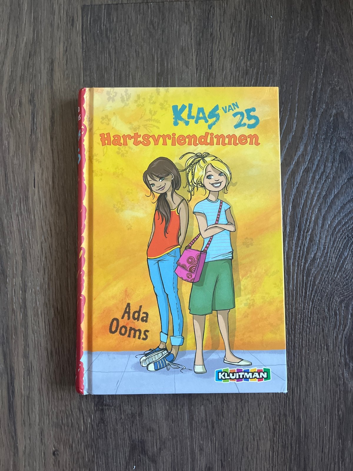 Klaas van 25 Hartsvriendinnen - Ada Ooms (Gelezen), Ophalen of Verzenden, Gelezen, Fictie