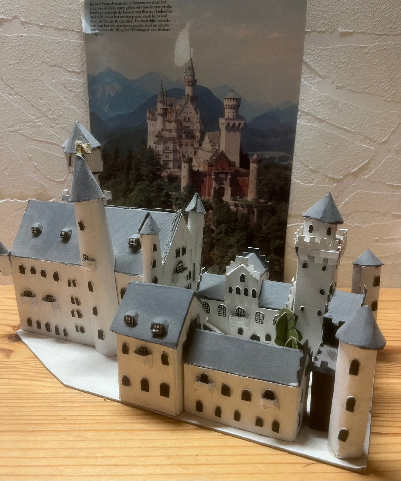 Kasteel Neuschwanstein maquette / knutselwerk, Verzenden, Gebruikt, Papier of Karton