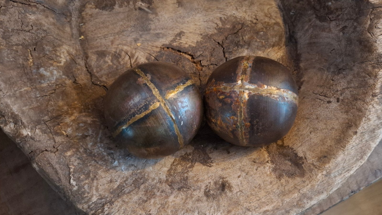 2 x ijzeren bal ter decoratie, Ophalen