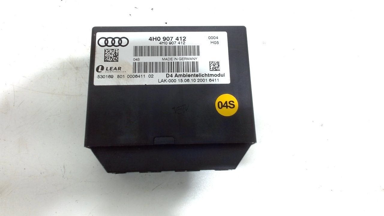 Computer comfort Audi A8, Onderdelen@venauto.nl, Van der Ven Autorecycling B.V., Gebruikt, Ettenseweg 76, 4706 PB Roosendaal, The Netherlands