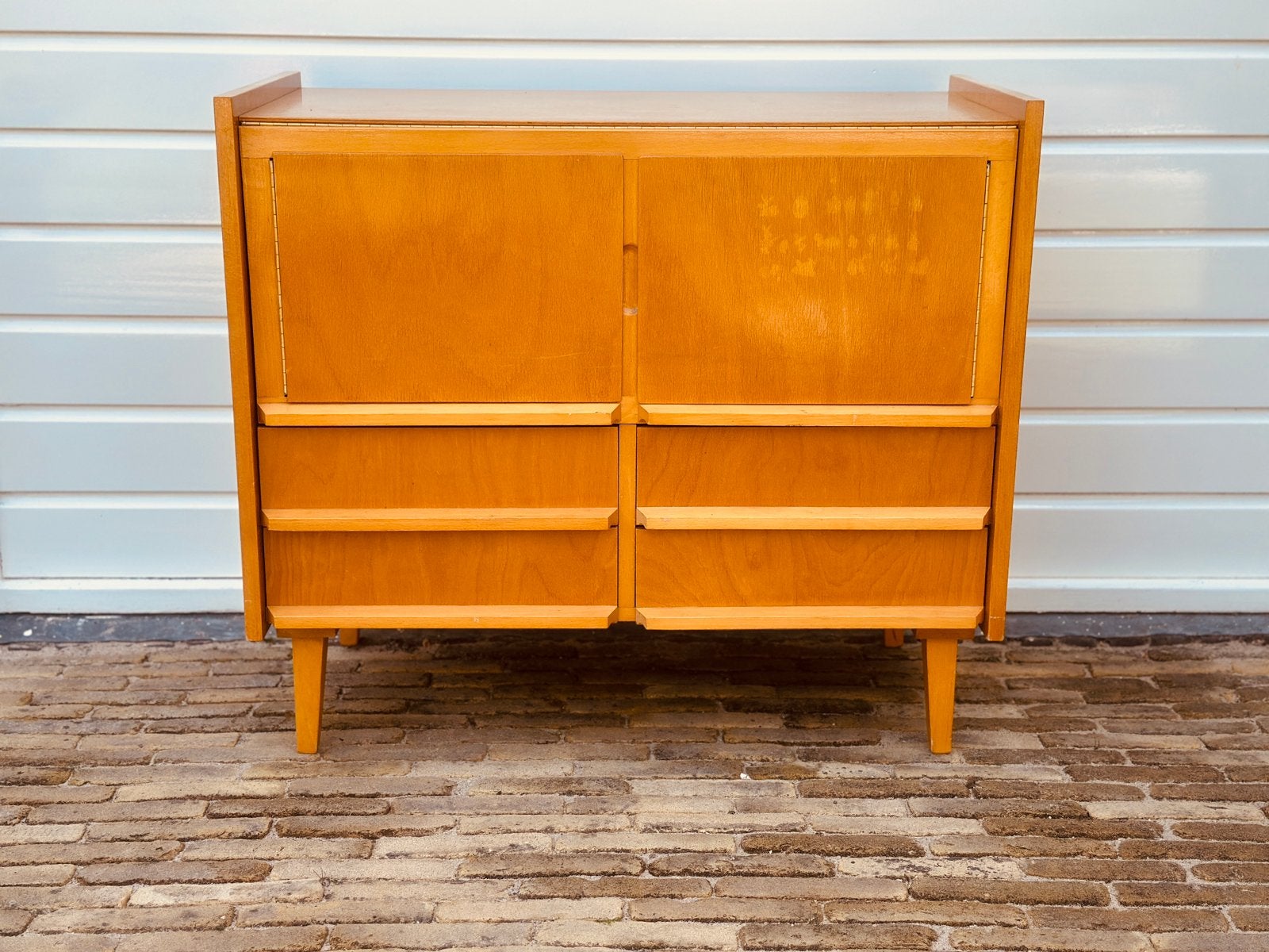 Prachtige Vintage houten Mid-Century Design Kast / Dressoir, Gebruikt, Met deur(en), 25 tot 50 cm, 50 tot 100 cm