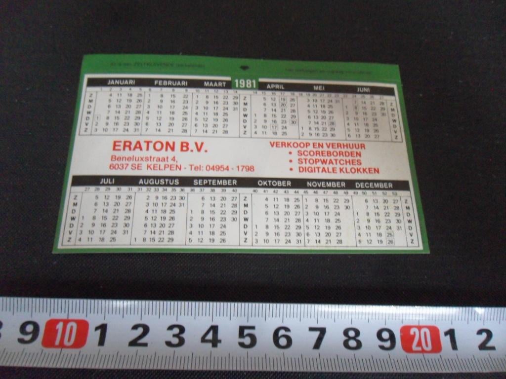 sticker Kalender 1981 Kelpen ERATON BV Beneluxstraat 4 *, Ophalen, Zo goed als nieuw, Sticker