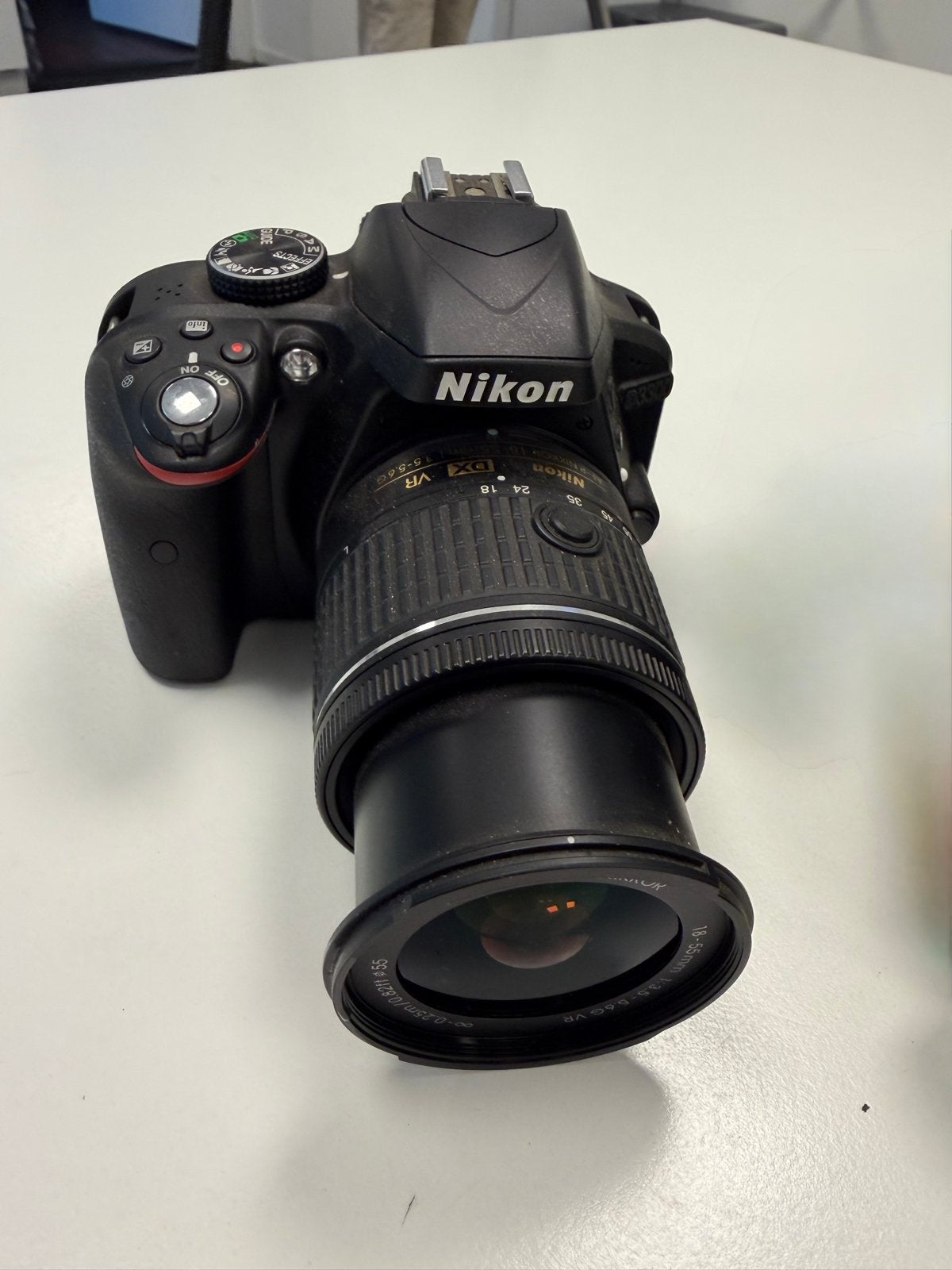 Nikon D3300 spiegelreflexcamera met stroomconnector, Gebruikt, Spiegelreflex, Ophalen of Verzenden, Nikon
