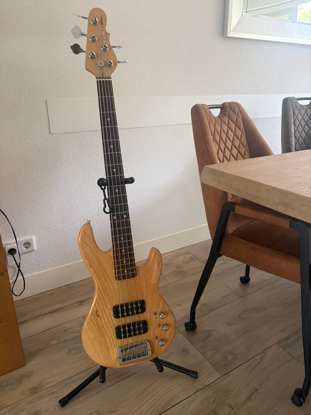 Mooie G&L L-2500 tribute 5- snarige basgitaar, Muziek en Instrumenten, Ophalen, Zo goed als nieuw