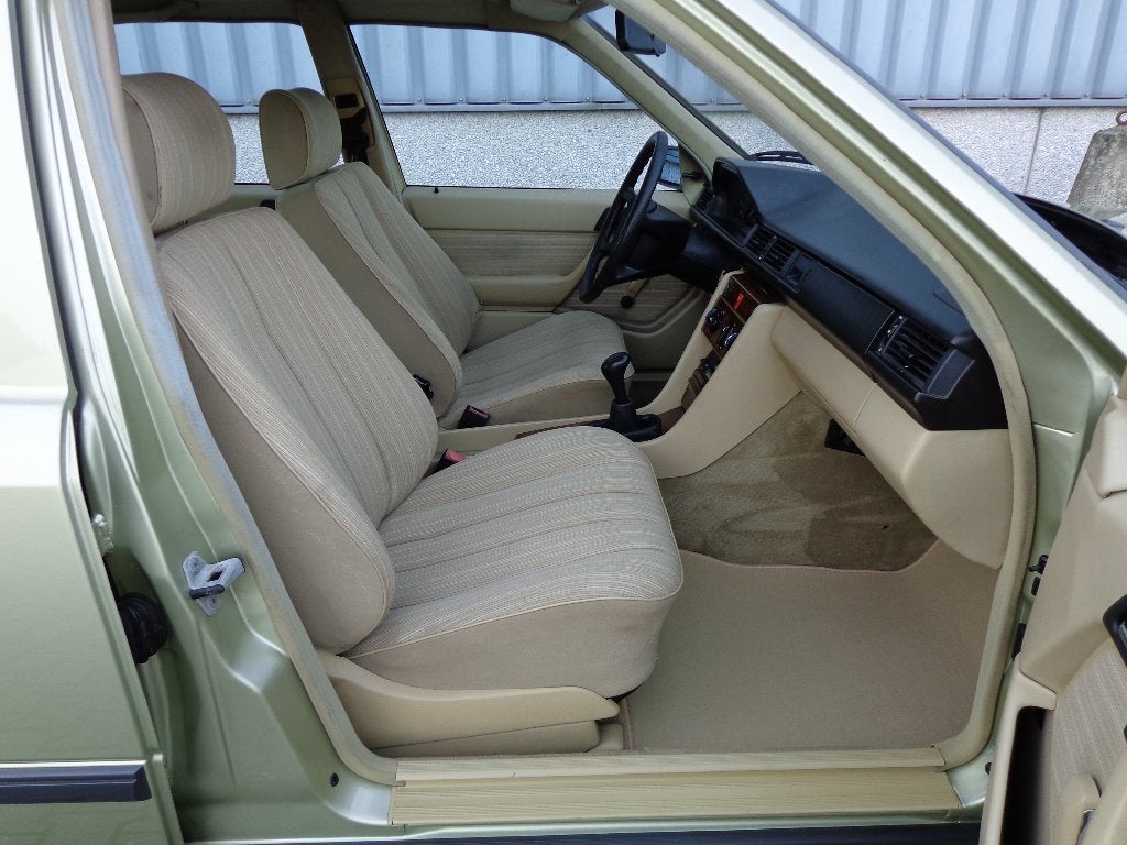 Mercedes 230 E Belastingvrij zeer mooi, foto 12