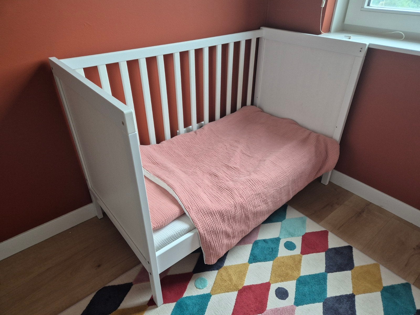 IKEA SUNDVIK Ledikant met matras, Ophalen, Wit, 190 cm of minder, Hout