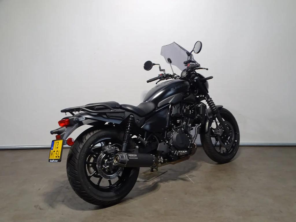 Kawasaki ELIMINATOR 500 SE € 6.490,00, Motoren, Bedrijf, Sport, 12 t/m 35 kW