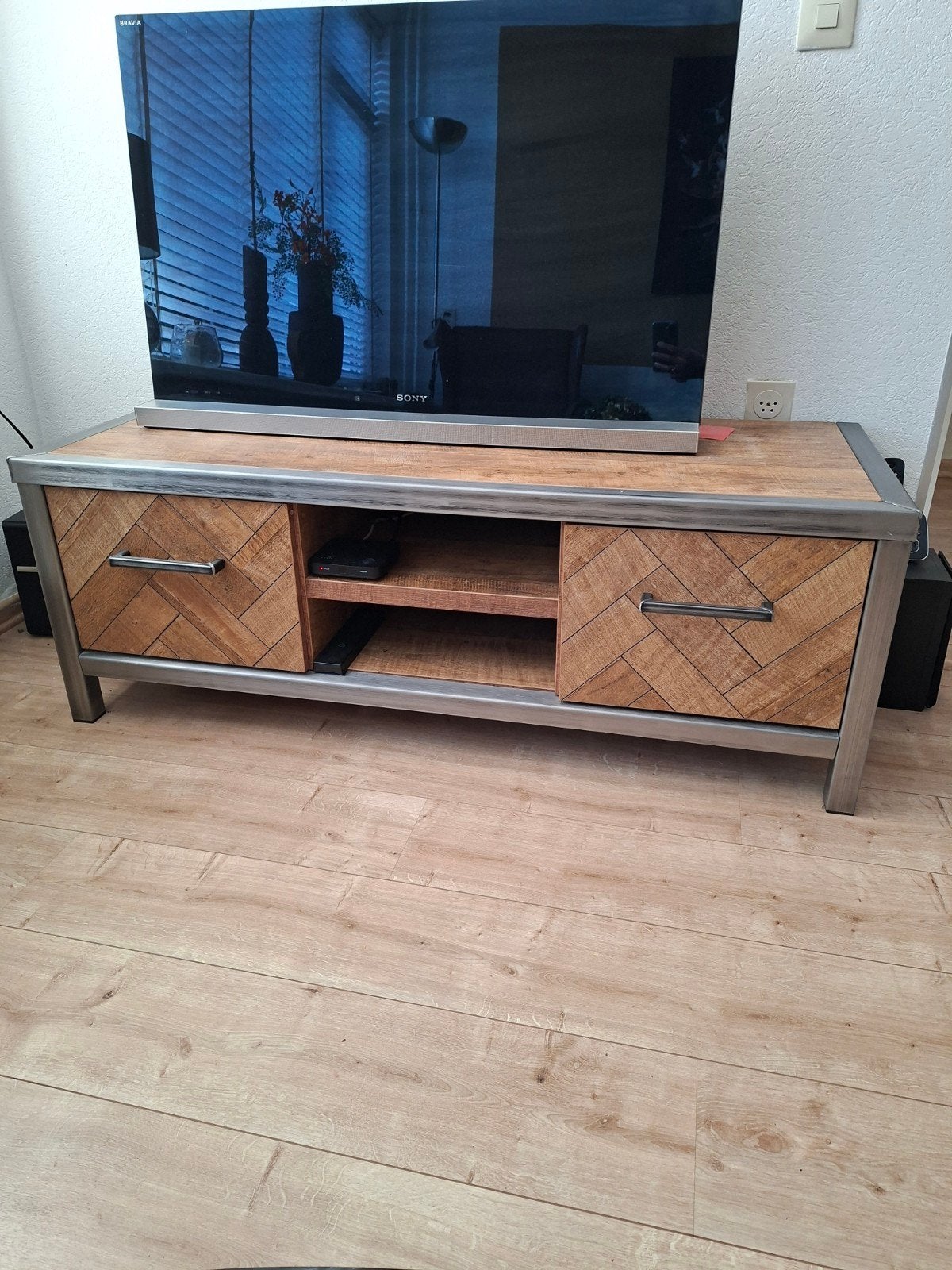 tv kast, Ophalen, 100 tot 150 cm, Zo goed als nieuw, Minder dan 100 cm