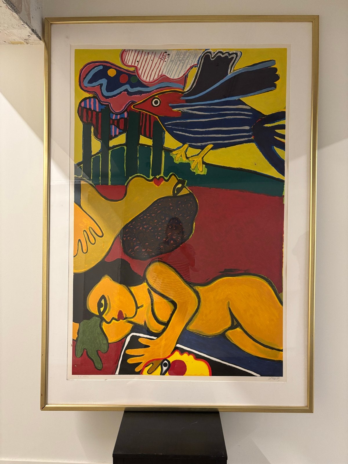 Abstracte print met figuur, vogel en bomen, ingelijst, Antiek en Kunst, Ophalen, Abstract, Portret of Personen, Gesigneerd