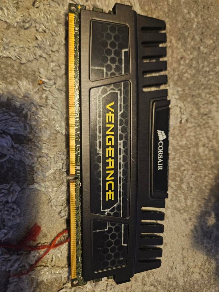 Corsair Vengeance DDR3 RAM 4GB 1600MHz, Gebruikt, Server, DDR3, Ophalen of Verzenden