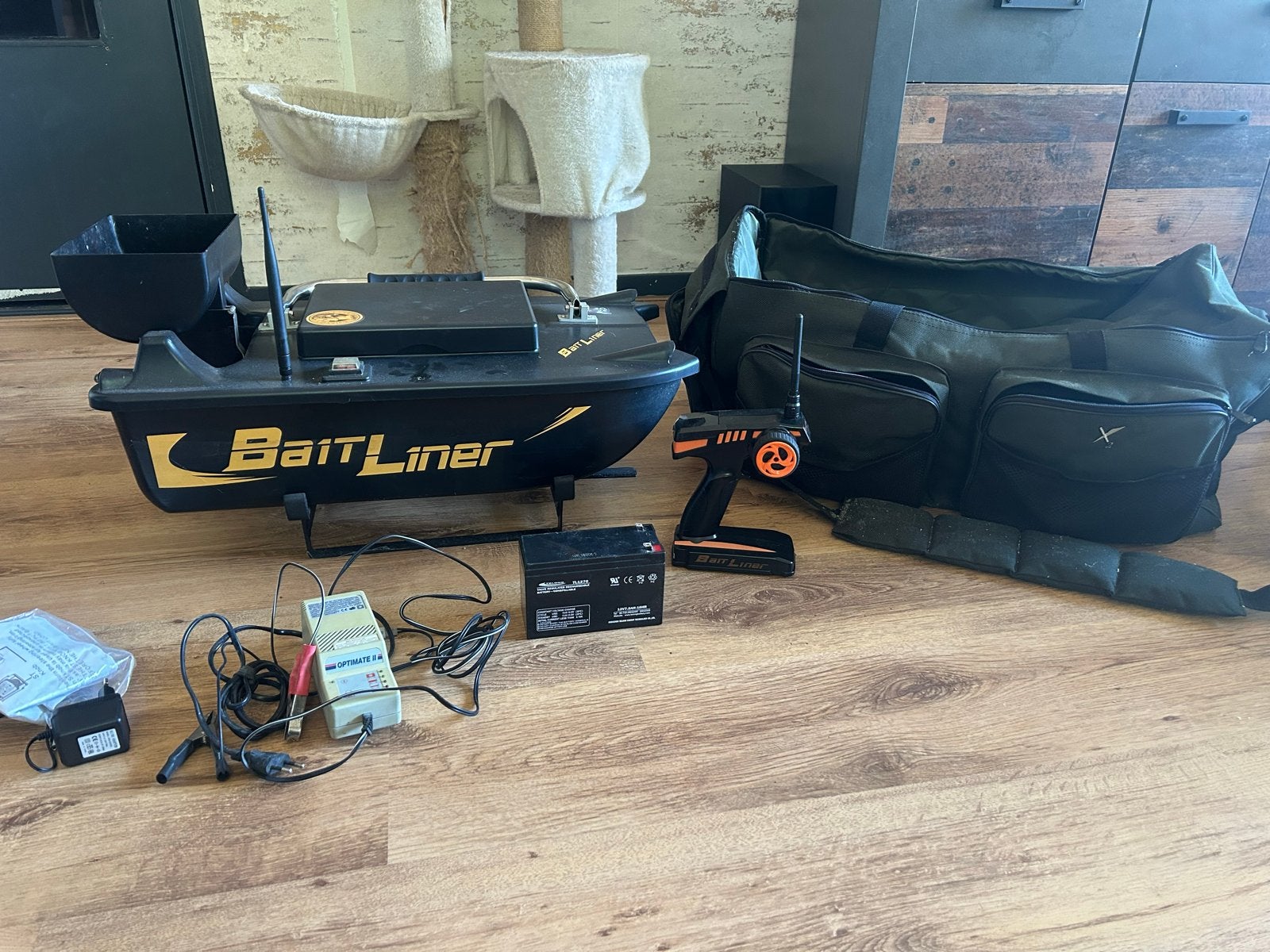Baitliner voerboot met afstandsbediening en accessoires, Ophalen of Verzenden, Gebruikt, Overige typen