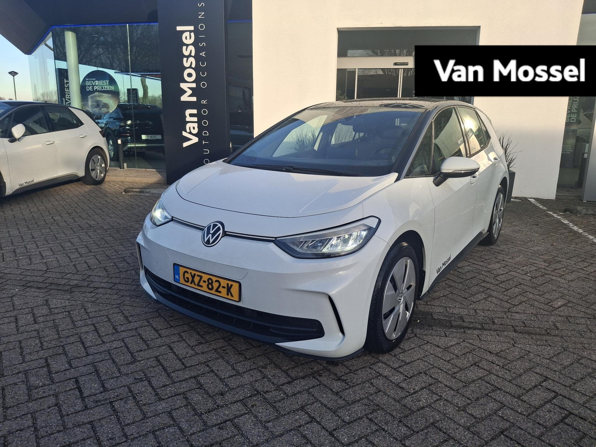Volkswagen ID.3 Pure Oranje Edition 52 kWh 170 PK | EM | Par, Auto's, Volkswagen, Automaat, 12 maanden, 510 min, ID.3