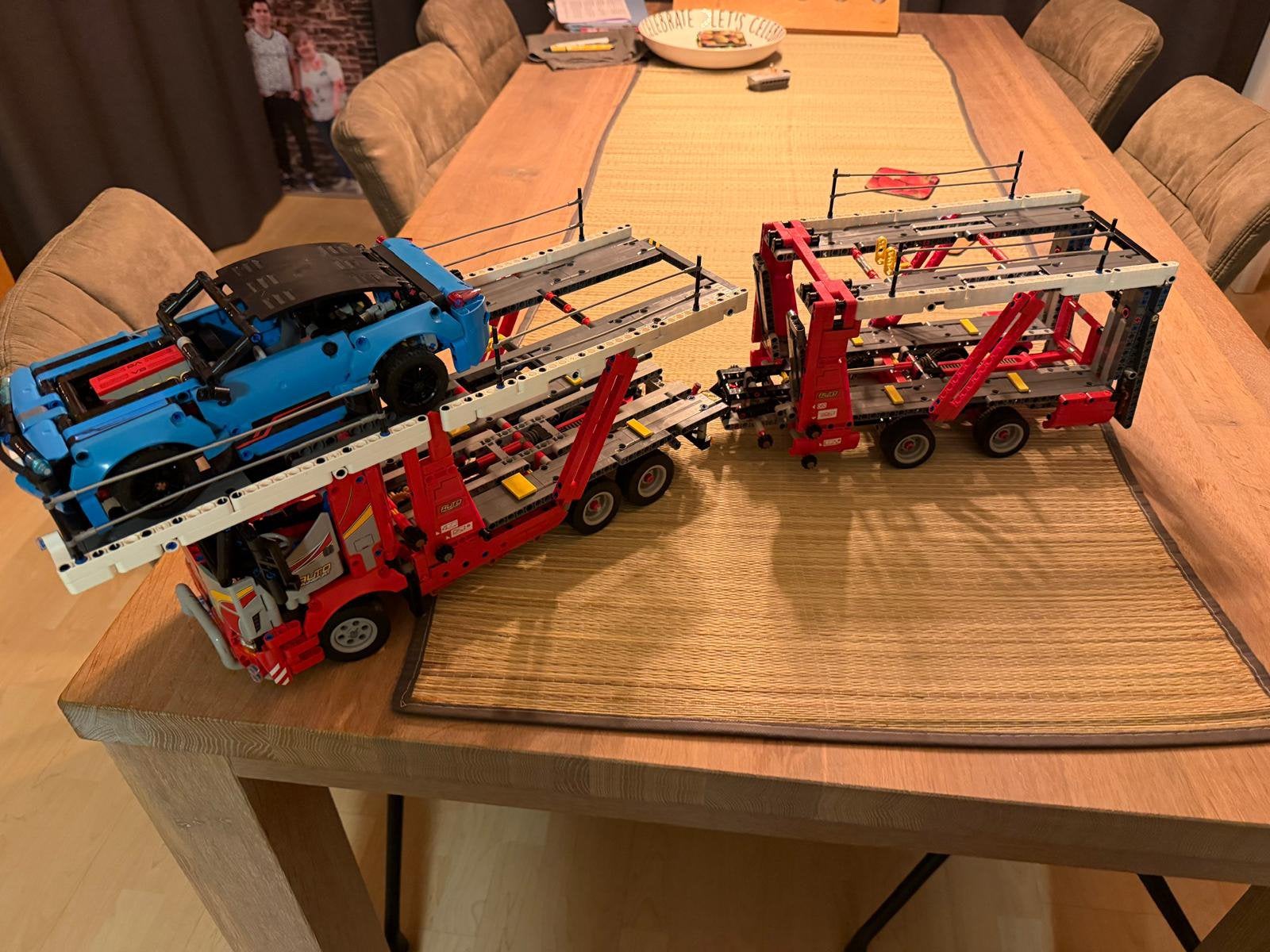 Lego technic 42098, Ophalen, Zo goed als nieuw