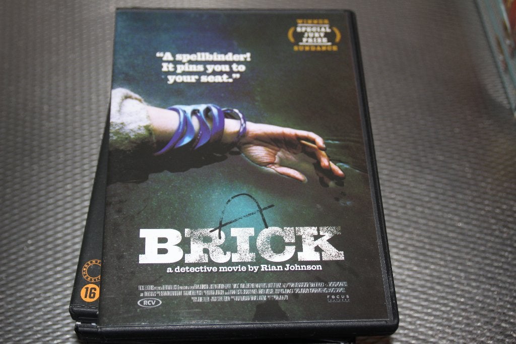 brick, Vanaf 16 jaar, Ophalen of Verzenden, Gebruikt, Overige genres