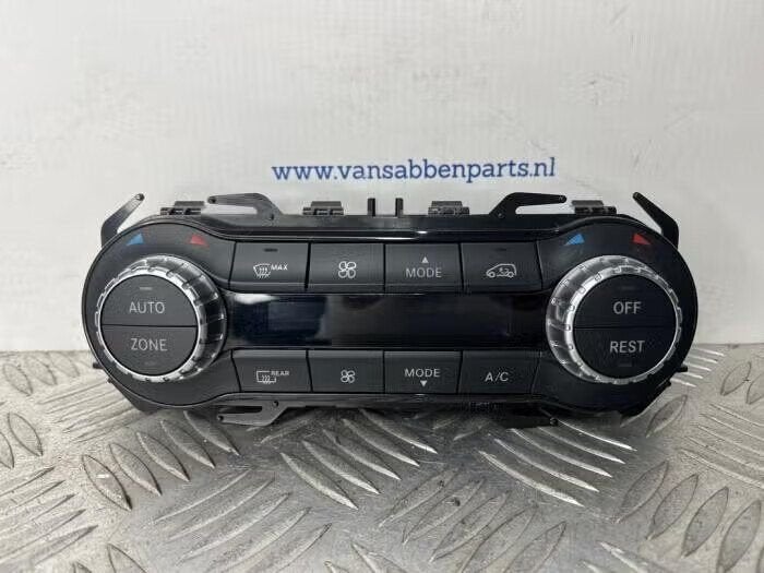Kachel Bedieningspaneel van een Mercedes CLA, Ophalen of Verzenden, Gebruikt