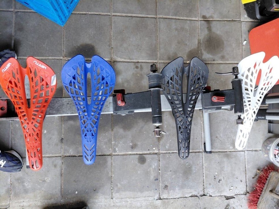 Vertu Mountainbike Zadel - Rood- Nieuw, Vertu, Ophalen of Verzenden, Zadel, Mountainbike