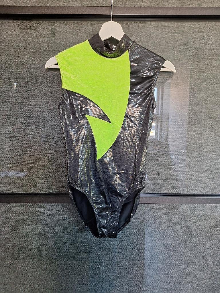 Mooi twirlpakje / turnpakje / ritmisch gymnastiek van Ervy!, Sport en Fitness, Turnen, Ophalen, Zwart, Maat 36 t/m 42, Zo goed als nieuw
