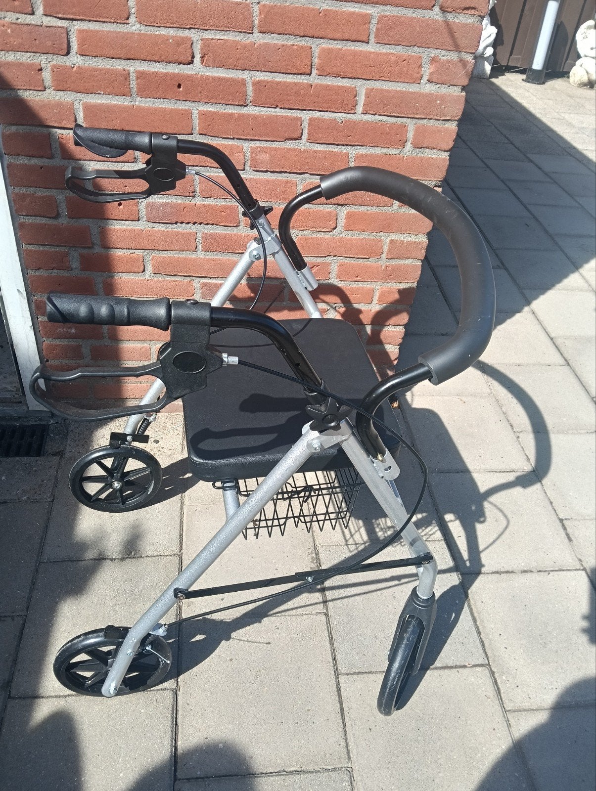 Rollator, Ophalen