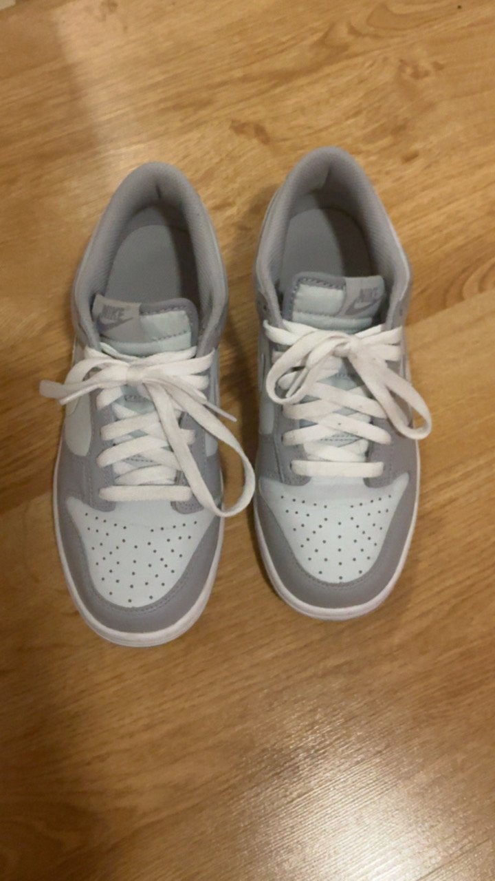 MOET SNEL WEG Nike Dunk Low Grey Fog - Maat 38.5, Ophalen, Zo goed als nieuw, Grijs, Sneakers of Gympen