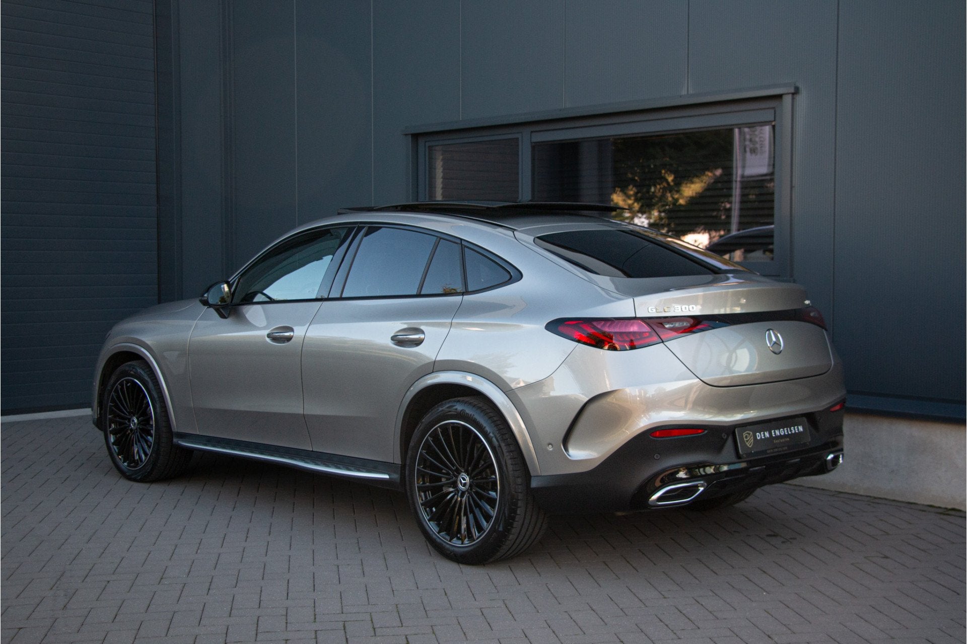 Mercedes-Benz GLC Coupé 300 4MATIC AMG | Luchtvering | Burm, Auto's, Dealer onderhouden, Gebruikt, 4 cilinders, Leder