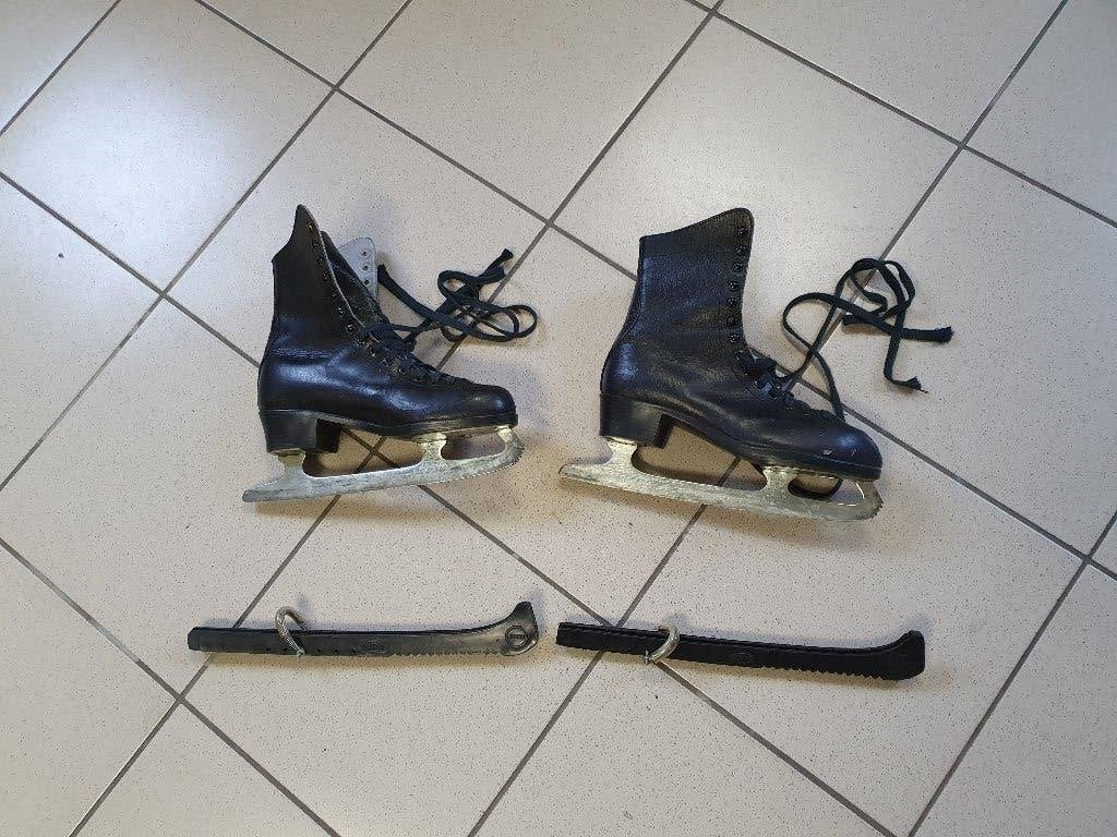 Te koop: Kunstschaatsen, zwart, heren/dames, Gebruikt, Kunstschaatsen, Ophalen, Overige merken