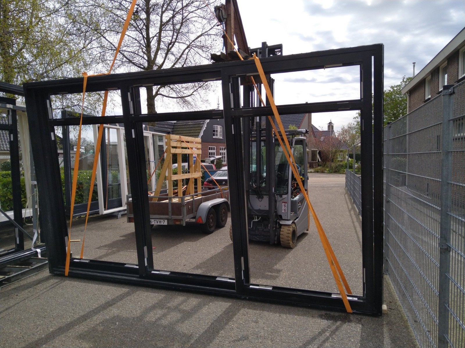 Kozijn met 2 schuifdeuren 3 vakken aluminium, 200 cm of meer, Aluminium, Ophalen of Verzenden, Zo goed als nieuw
