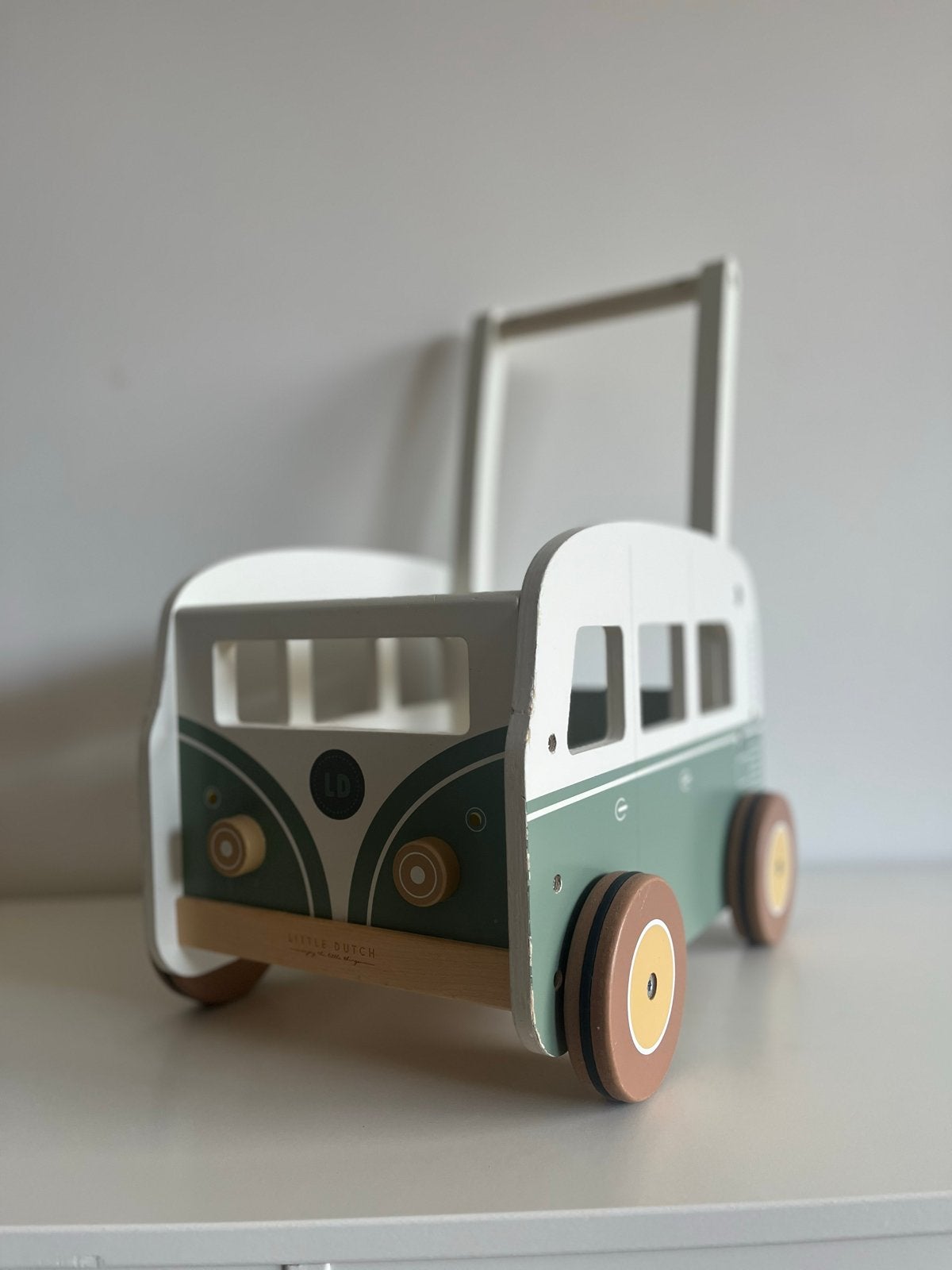 Little Dutch vintage busje loopwagen, Kinderen en Baby's, Speelgoed | Houten speelgoed, Ophalen of Verzenden, Gebruikt, Duw- of Trekspeelgoed
