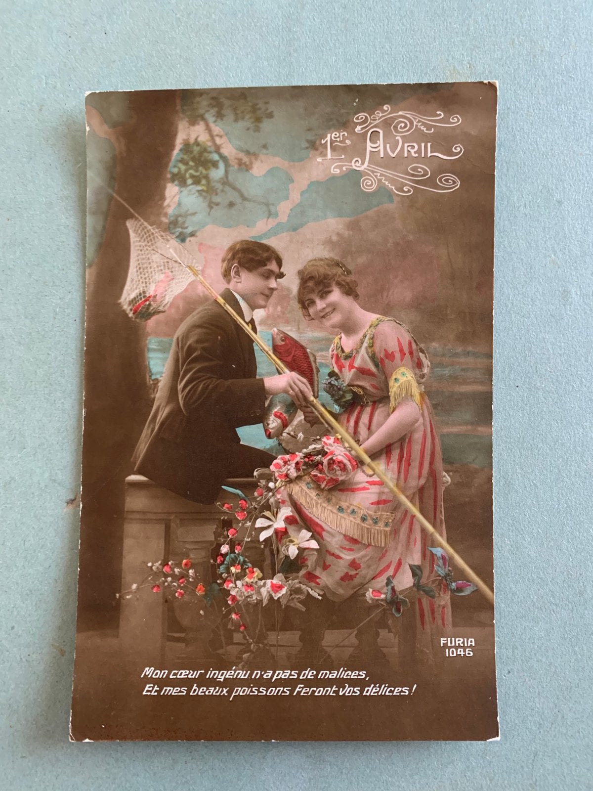 1er Avril - dame en heer met visnet en vis, Ophalen of Verzenden, Voor 1920, Gelopen, Overige thema's