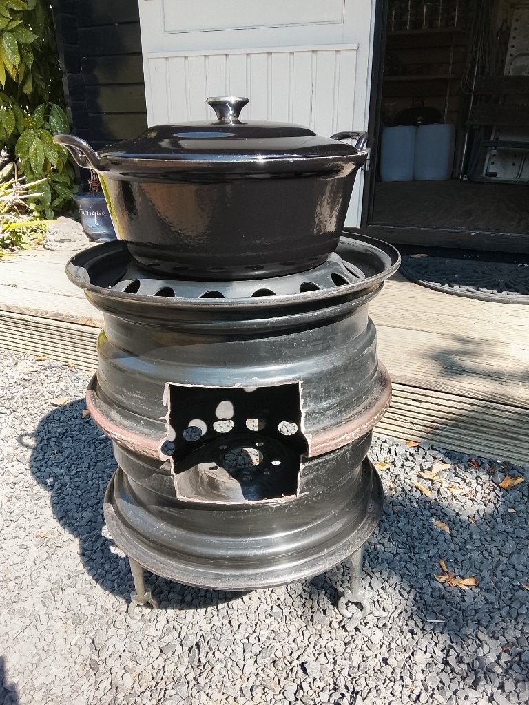 Vuurkorf/Cooker van 2 stalen velgen., Ophalen