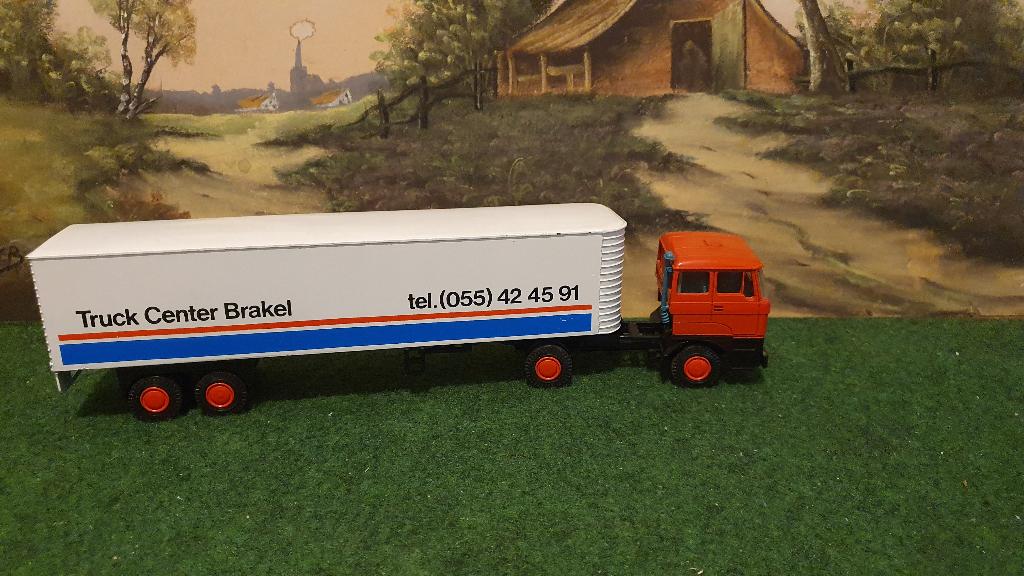 Daf, Hobby en Vrije tijd, Modelauto's | 1:50, Ophalen of Verzenden, Gebruikt, Bus of Vrachtwagen, Lion Toys