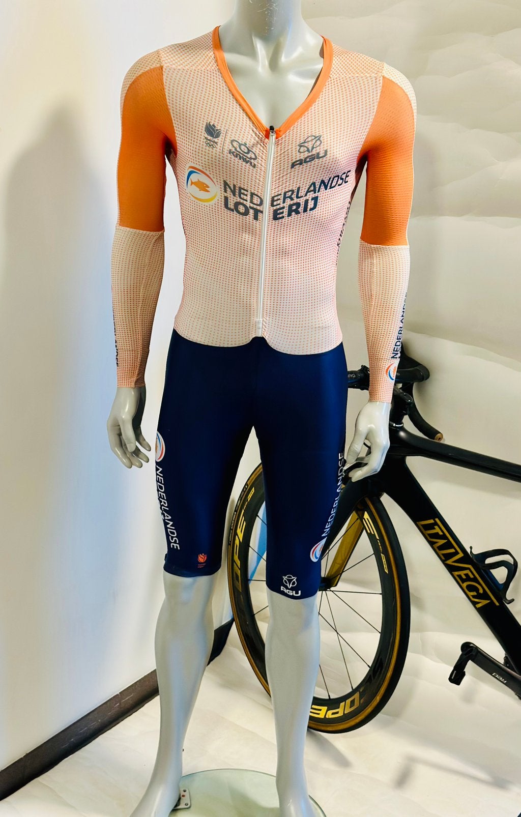 Wielrenkleding wielrenpak snelpak speedsuit maat M Agu, Fietsen en Brommers, Ophalen of Verzenden, Zo goed als nieuw, Bovenkleding